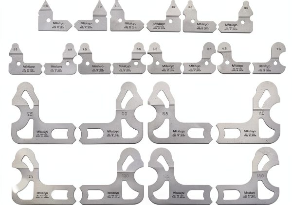 Mitutoyo 186-902, Radius Gage Set, 26 Leaves, 0.5mm to 13mm by 0.5mm, 5 Radii per Leaf-0